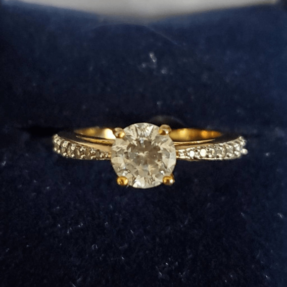 Danbury Mint‎ Diamonisse Ring Gold Plate Women's Size 7 In Original Box - Picture 1 of 13
